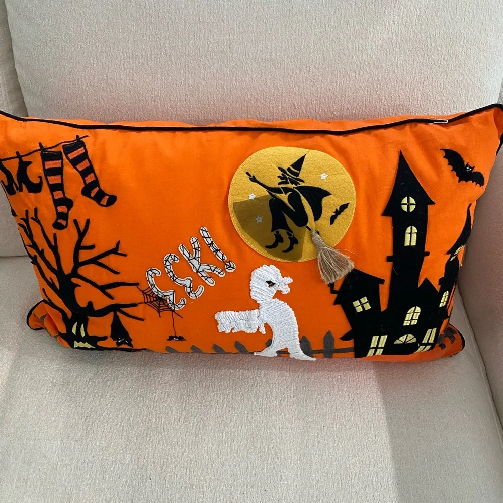 Halloween NWOT Festive Pillows